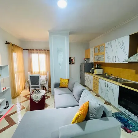 Liza's 3 Bedroom Vlorë