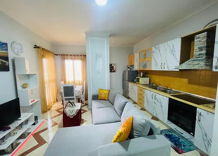 Liza's 3 Bedroom Avlonya